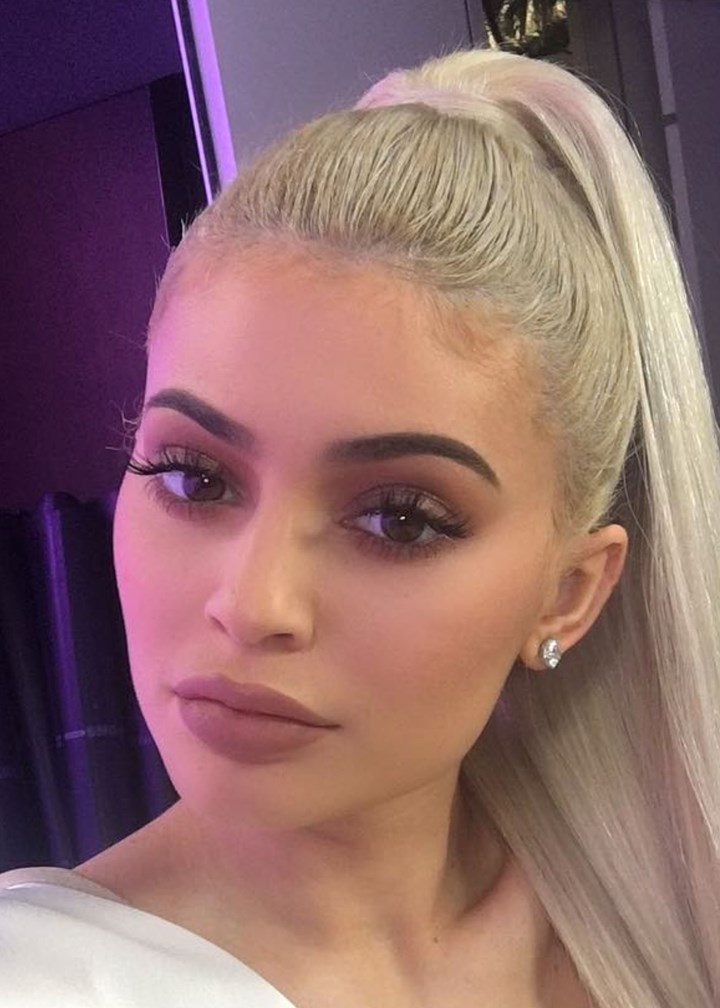 Kylie Jenner Changes Her Hair Colour, Again! | BEAUTY/crew