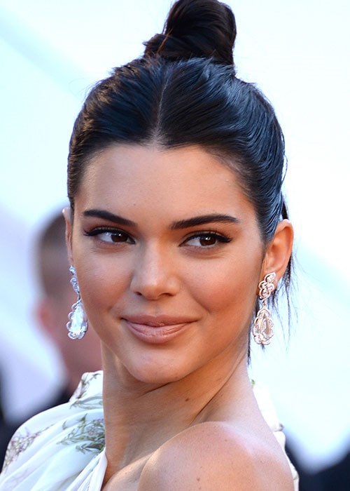 Kendall Jenner Shares Her Top Tips For Perfect Brows | BEAUTY/crew