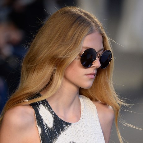 Ways To Give Your Hair A Cool-Girl Edge