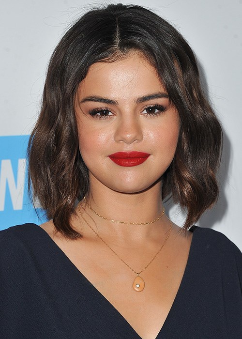 Selena Gomez debuted new hairstyle