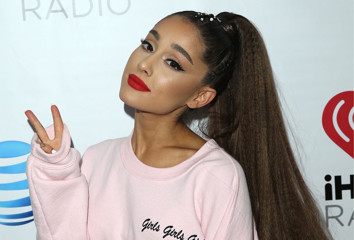 Compulsion punkt vagt Ariana Grande Proves 'No Makeup' Makeup Is Always In | BEAUTY/crew