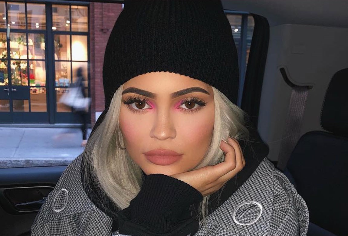 Kylie Jenner Uses This Unexpected Product As Eyeliner BEAUTY Crew