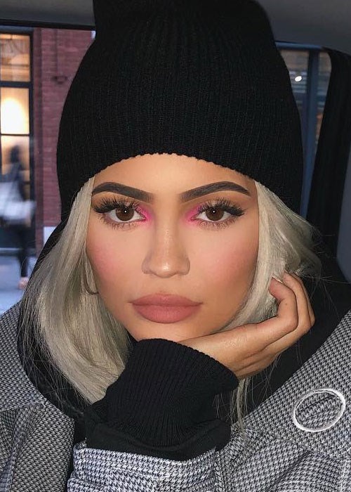 Kylie Jenner eyeliner hack