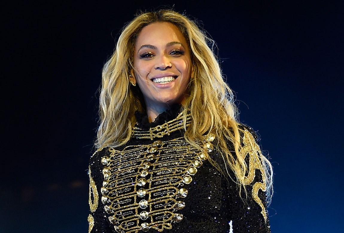 Beyoncé Just Showed Off The *Coolest* Two-Toned Hairstyle | BEAUTY/crew