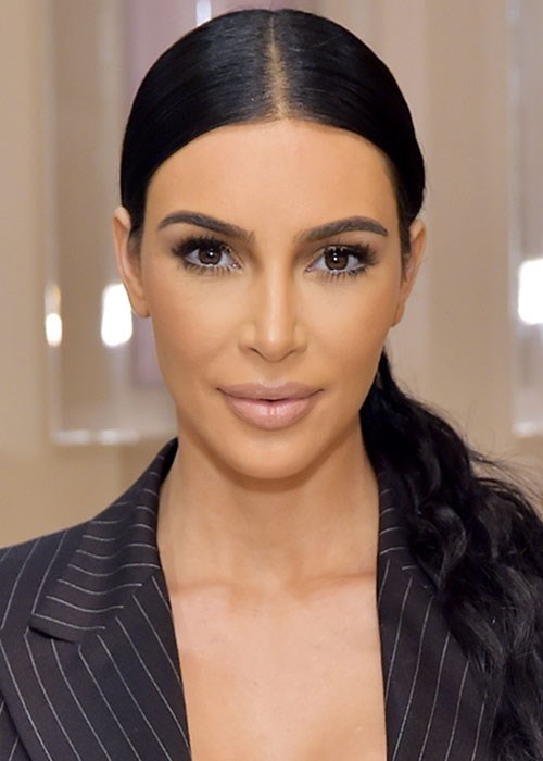 Koppeling eerlijk grootmoeder Kim Kardashian's Favourite '90s Lipstick Was This Exact Shade | BEAUTY/crew