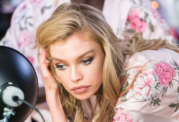 Best Concealer for Acne - Stella Maxwell