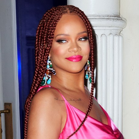 Rihanna copper hair