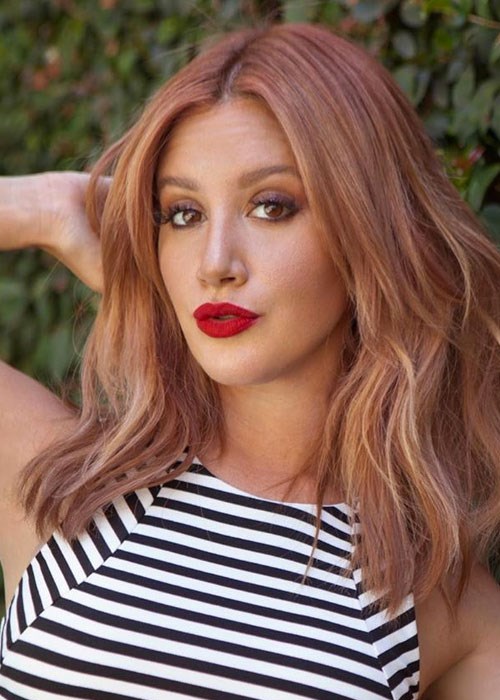 Ashley Tisdale Debuted A Brunette Bob With The Most Stunning Sun-Kissed  Highlights | BEAUTY/crew