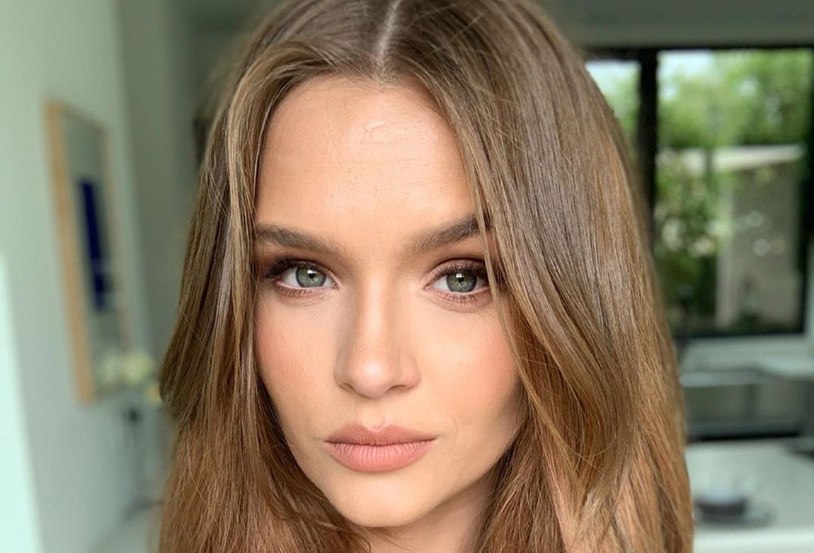 Milk Tea Hair Is The Most Covetable Hue Right Now BEAUTY/crew