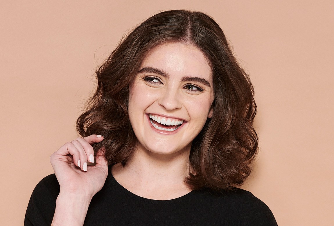 The Correct Way To Apply Dry Shampoo BEAUTY/crew