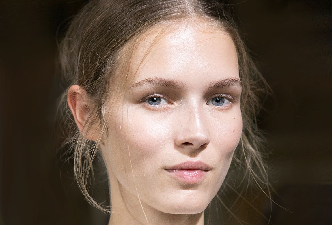 3 Dull Skin Hacks To Bring Back Your Glow | BEAUTY/crew