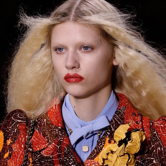 The Best New Beauty Trends From Paris Fashion Week Spring 2020