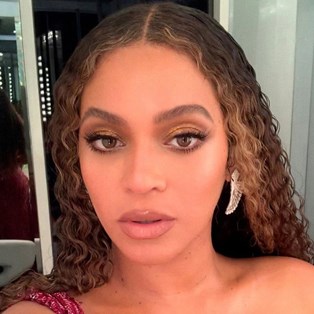 Beyoncé’s Floor-Length Braid Gives Fresh Meaning To Extra