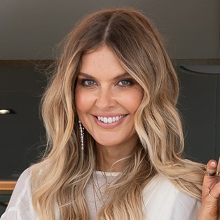 Elle-Ferguson-Summer-Beauty