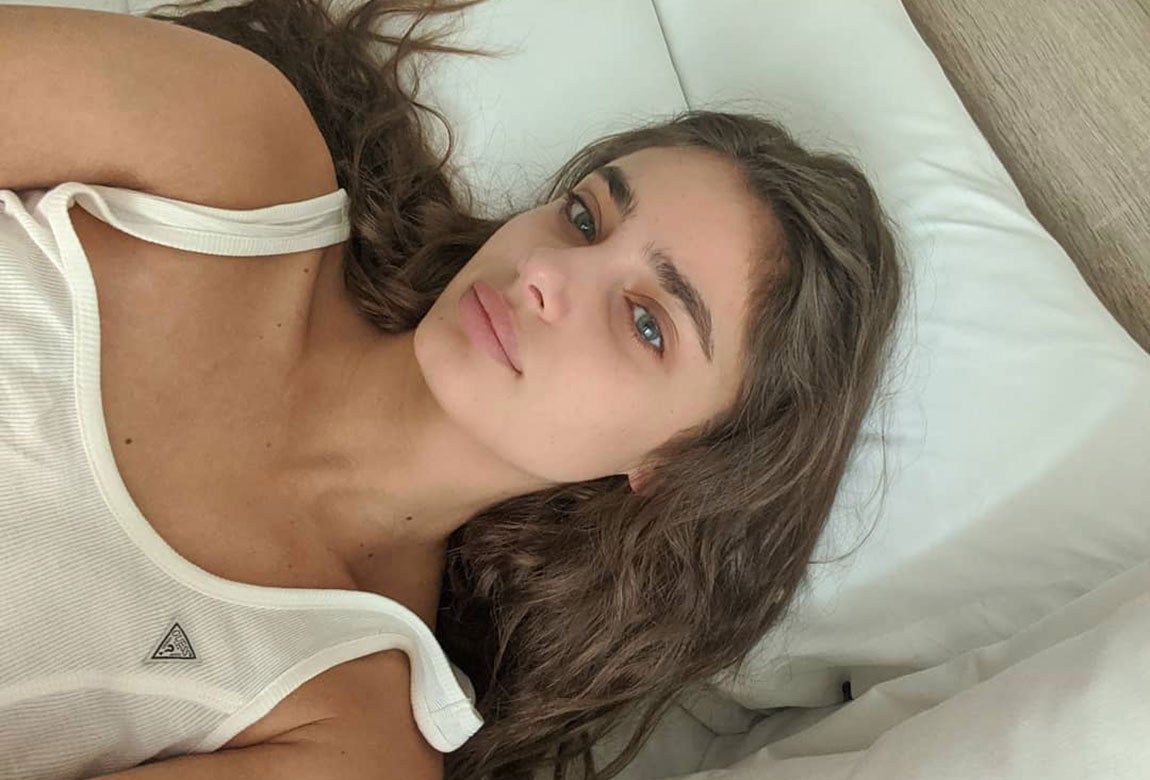 7 Best Silk Pillowcases for Hair, Skin & Health BEAUTY/crew