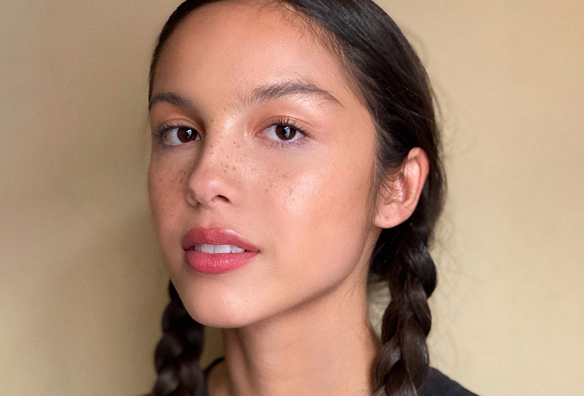 These Are The Best Foundations For Glowing Skin BEAUTY/crew image