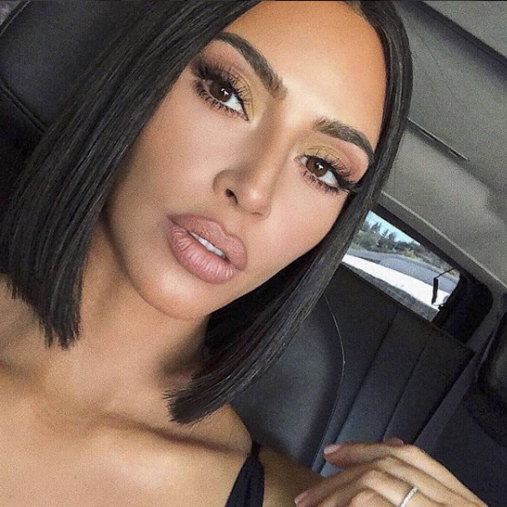 These are the colours that suit brunettes best | BEAUTY/crew