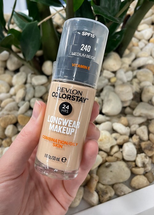 Editor Review: Revlon's Longwear Foundation For Combination/Oily Skin