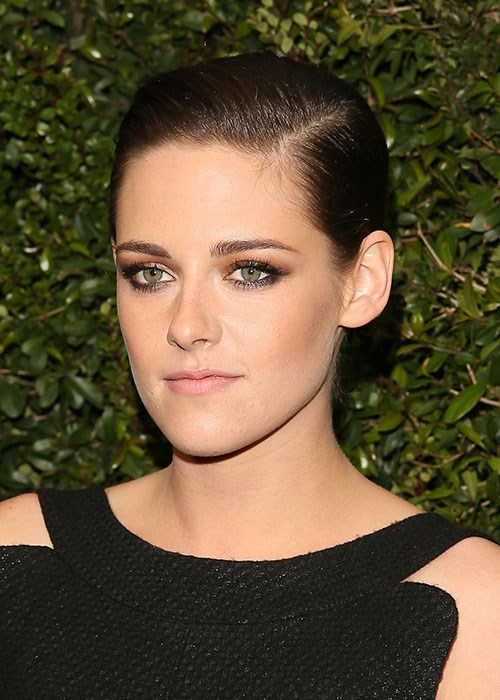 Kirsten Stewart - the new face of Chanel makeup | BEAUTY/crew