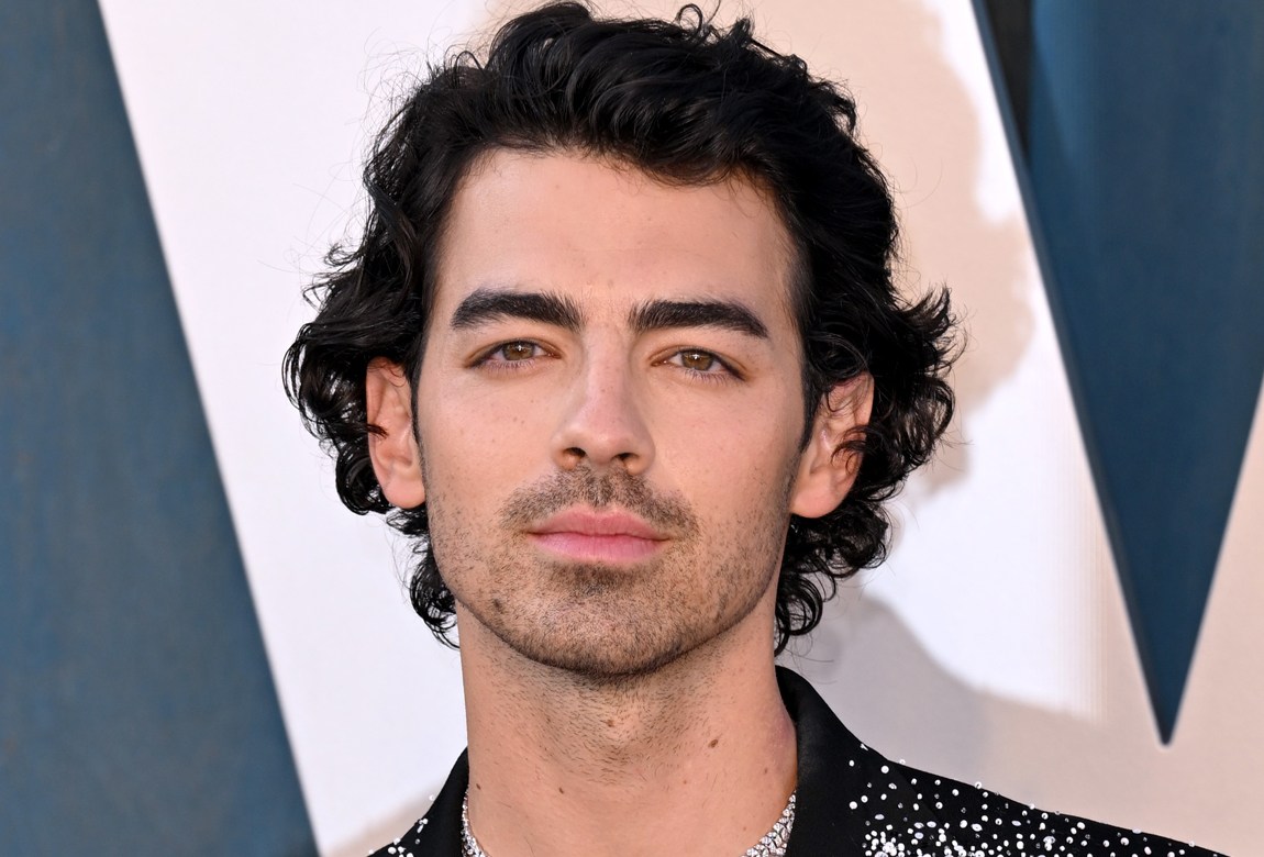 Joe Jonas Opens Up About Getting Injectables BEAUTY/crew