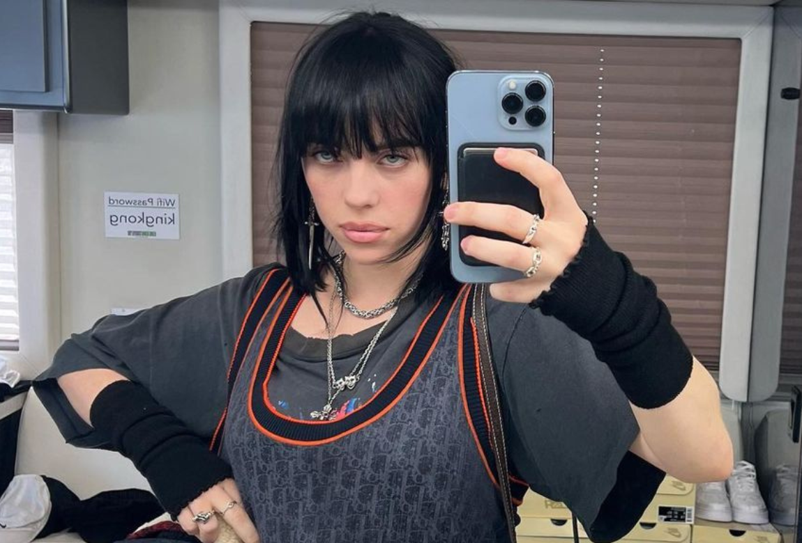 Billie Eilish Styled Her Hair With Butterfly Clips And Now We Want Some |  BEAUTY/crew