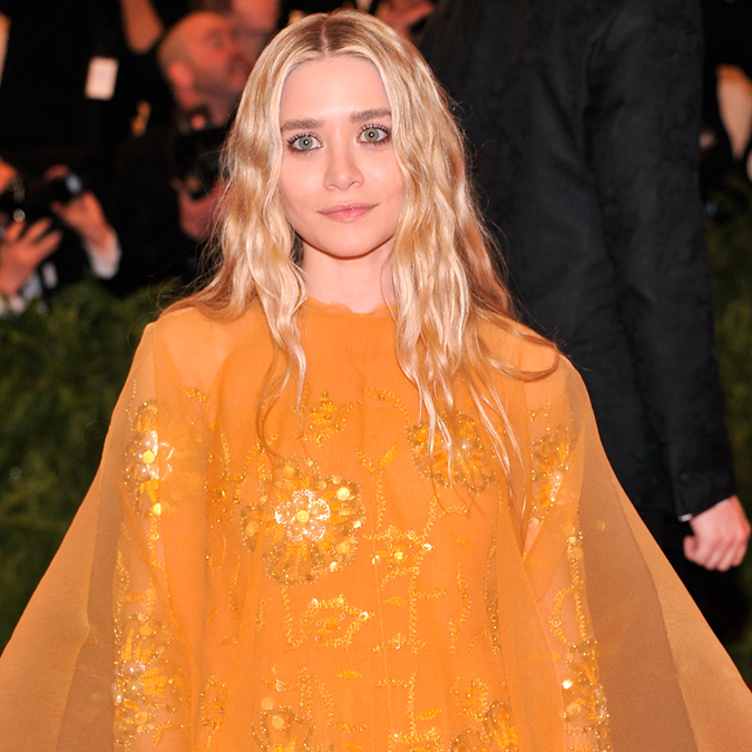 A Look Back On Ashley Olsen's Best Beauty Looks | BEAUTY/crew