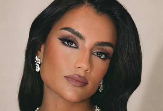 Simone Ashley Cannes Makeup: Her Exact Lip Combo Costs $22 | BEAUTY/crew